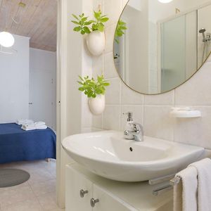Private Bathroom King Room